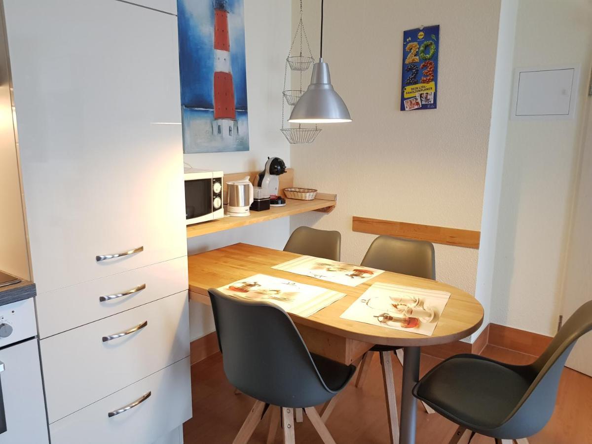 Ferienwohnung 5 Im Strandhaus Lobbe Ngoại thất bức ảnh