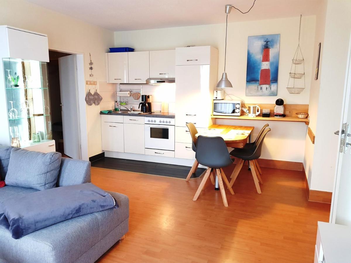 Ferienwohnung 5 Im Strandhaus Lobbe Ngoại thất bức ảnh