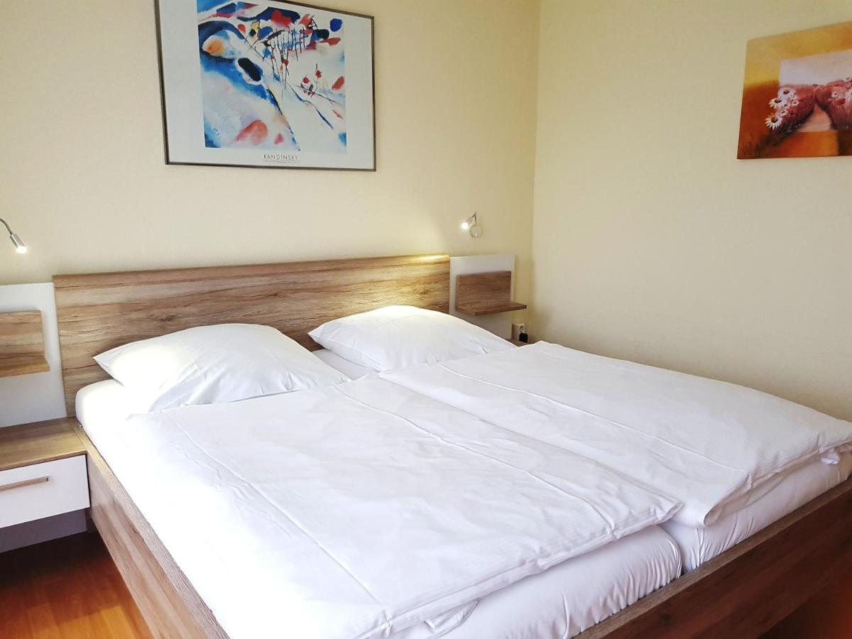 Ferienwohnung 5 Im Strandhaus Lobbe Ngoại thất bức ảnh