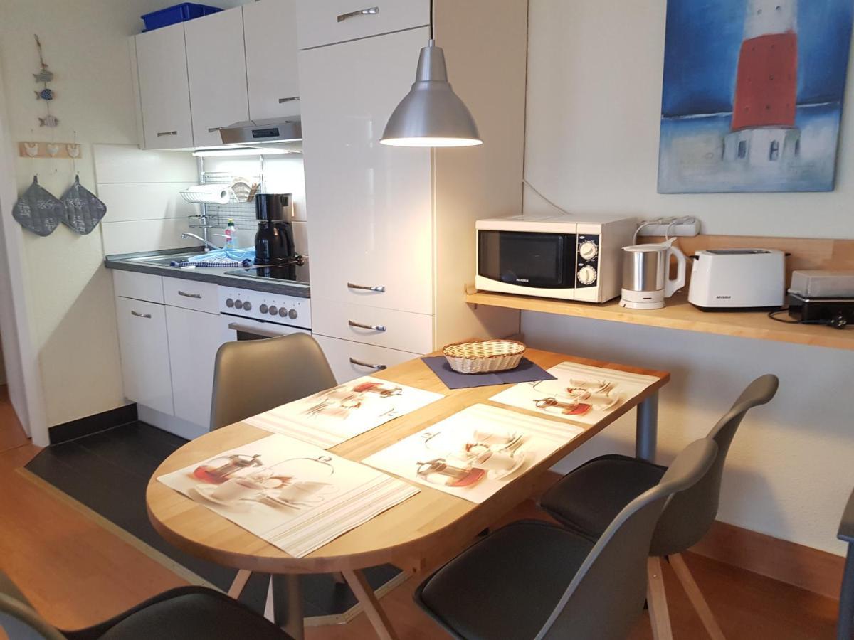 Ferienwohnung 5 Im Strandhaus Lobbe Ngoại thất bức ảnh